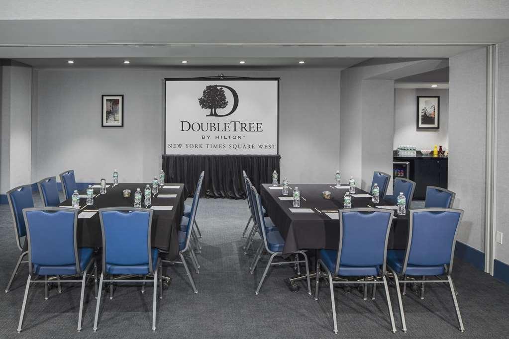 Doubletree By Hilton New York Times Square West Hotel Fasilitas foto